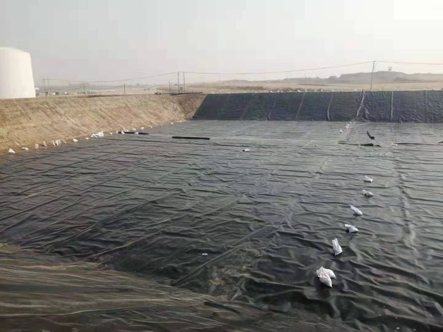 HDPE土工膜材 料 选 择